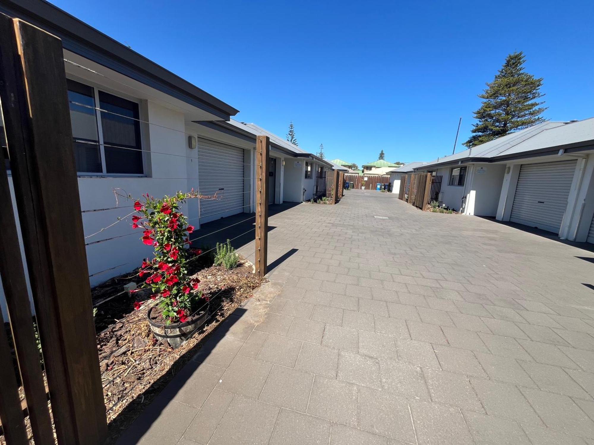 אספראנסה Clearwater Motel Apartments מראה חיצוני תמונה